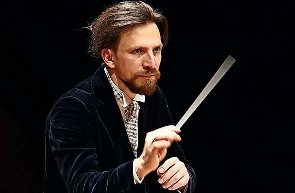 Cornelius Meister ist Generalmusikdirektor der Oper Stuttgart und des Staatsorchesters Stuttgart