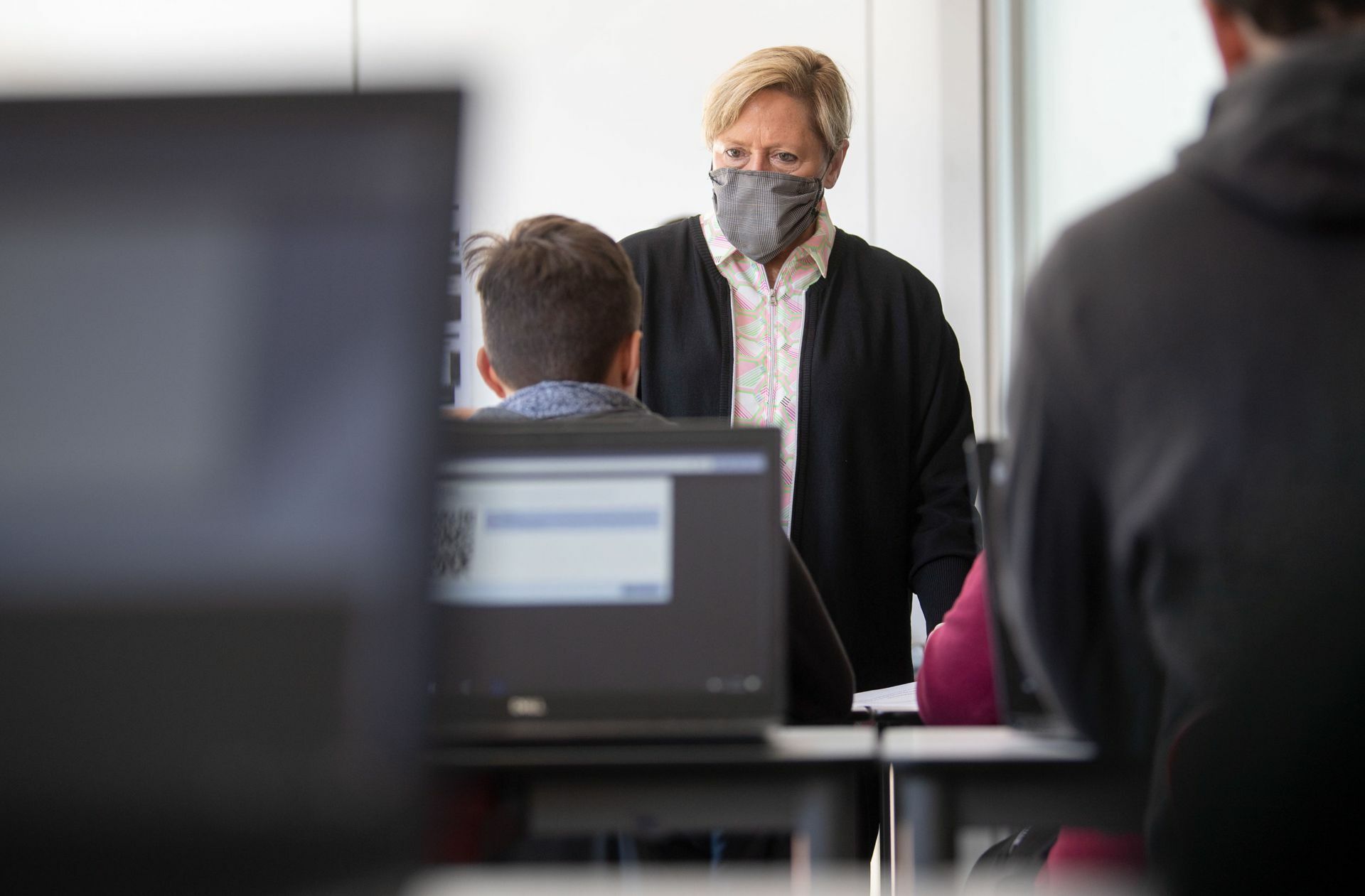 Susanne Eisenmann lasse die Expertise der Lehrer im Land ungenutzt, kritisieren Bildungsverbände. Die Digitalisierung an Schulen habe die Ministerin schlicht verschlafen.