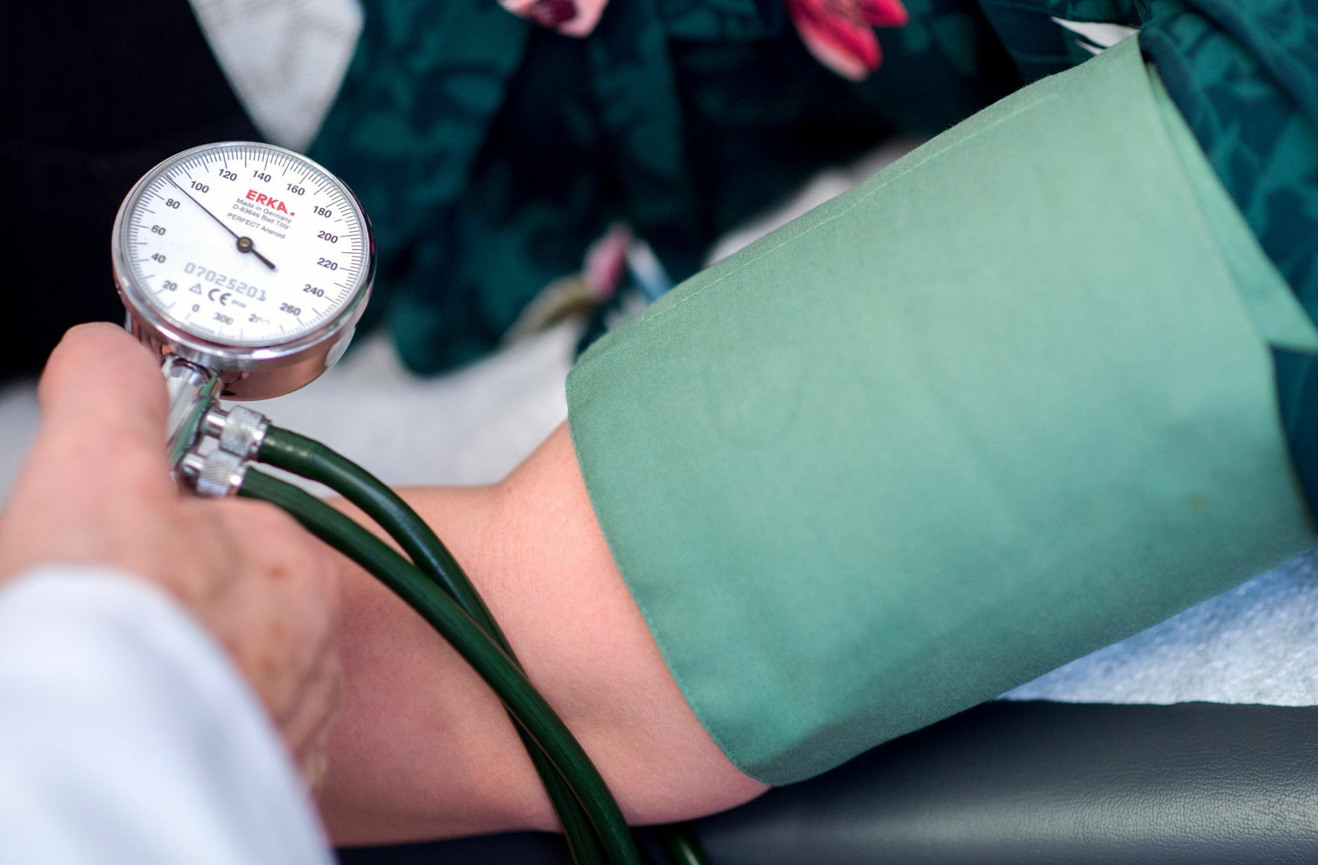 Im Land wird gestritten, ob die Gesundheitsversorgung von Beamten zielgenauer gefördert werden kann.