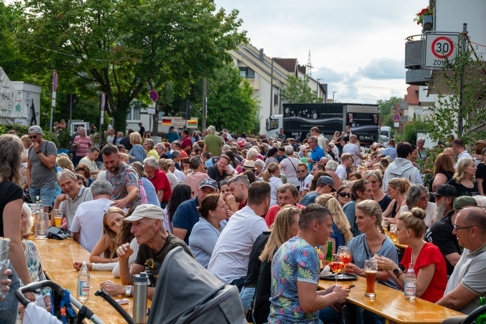Jede Menge los war auf dem Maichinger Straßenfest. Bild: Nüßle