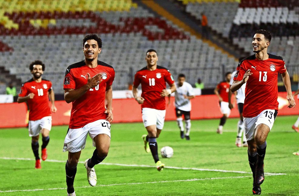 Der Ägypter Omar Marmoush vom VfB Stuttgart (zweiter von links) freut sich auf den Afrika-Cup.
 Foto: imago images/Xinhua/Moha..