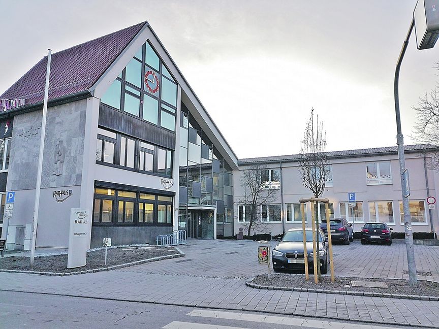 Das Ehninger Rathaus muss dringend erweitert und barrierefrei umgebaut werden. Im März will die Verwaltung ihre Pläne vorstellen.  Bild: Nüßle