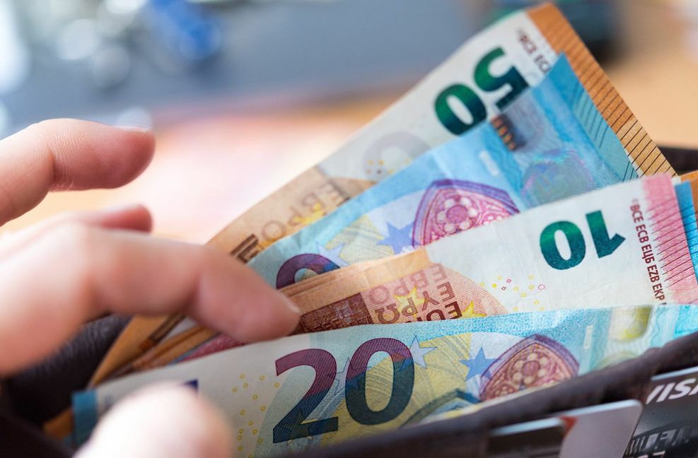 Hartz-IV-Empfänger können nicht auf  viel mehr Geld hoffen.
 Foto: dpa/Monika Skolimowska