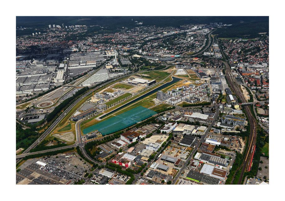 Die blau markierte Fläche zeigt den möglichen Standort der Flugfeldklinik. Der Grundstückskaufvertrag wird derzeit noch verhandelt. Bild: Zweckverband Flugfeld