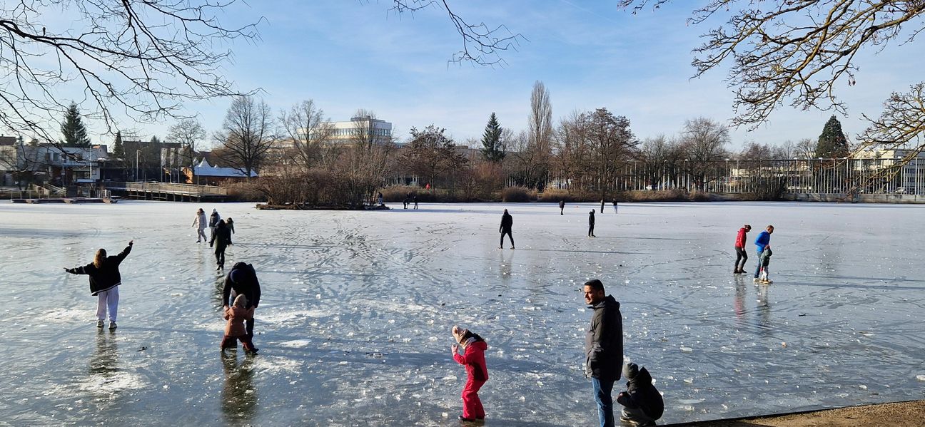 Das Betreten der Eisfläche ist lebensgefährlich. Bild: Dettenmeyer
