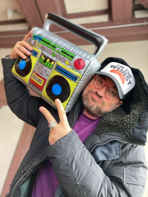 Im Fleischermuseum auf dem Böblinger Marktplatz sorgt ein gewisser DJ Doc Baudisch für coole Beats.   Bild: Stadt Böblingen