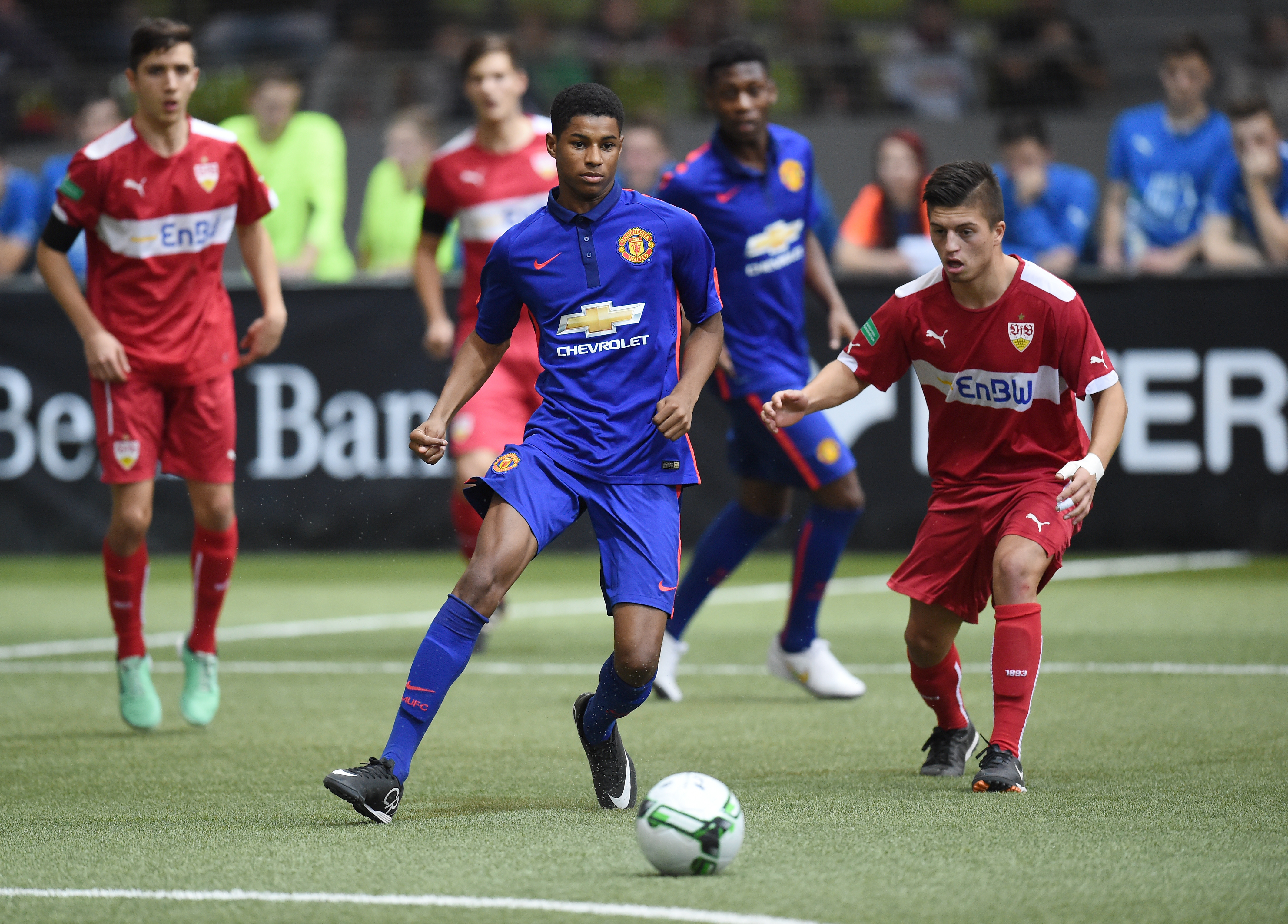 Hauptturnier/Profiturnier:  Bester Spieler des Turniers:
Finale: Einzelaktion / Freisteller Rashford, Marcus (Manchester United).
Fussball: Mercedes-Benz JuniorCup 2015 // 25. Internationales Junioren-Fussballturnier in der Halle, Sindelfingen, 04.01.2015 --
Football/Soccer: Mercedes-Benz JuniorCup, 25 th. international Footbal-indoor Tournament  U19 / under 19, Sindelfingen, Germany, January 04, 2015.