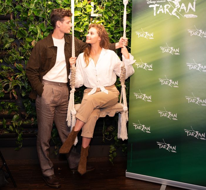 Terence van der Loo und Vajèn van den Bosch sind das neue Traumpaar in Disneys Tarzan. Premiere in Stuttgart ist am 16. November. Bild: Nüßle
