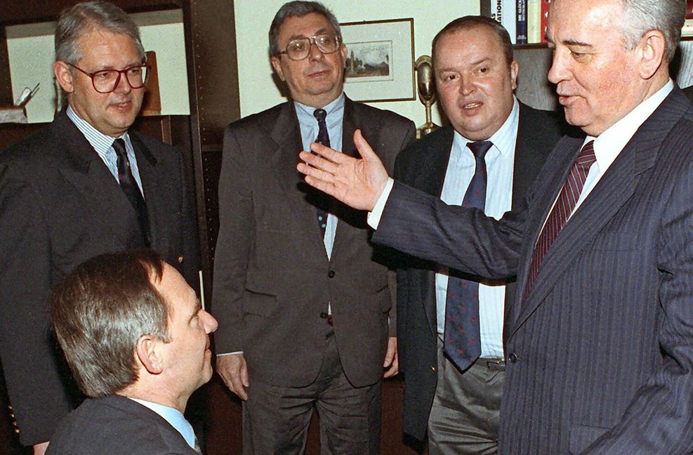 Treffen im Jahr 1992: der damalige CDU-Fraktionschef Wolfgang Schäuble (li.) im Gespräch mit dem damaligen Präsidenten der Sowjetunion, Michail Gorbatschow (re.)