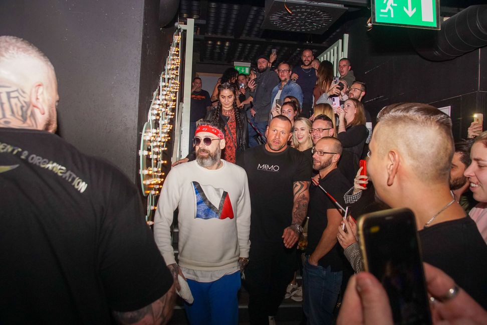 Böblingen: 400 Besucher bei Sido im Seaside Club - Gesundheitsamt erlaubt Aufenthalt auf der Tanzfläche ohne Maske / Einmal im Monat eine „Seestudio Revival Party“.