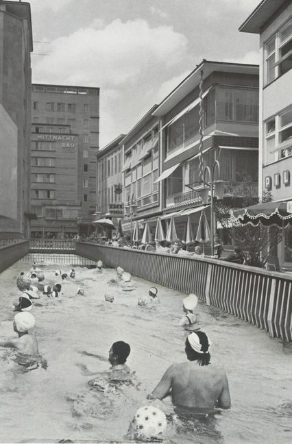 Die Schulstraße. Collage